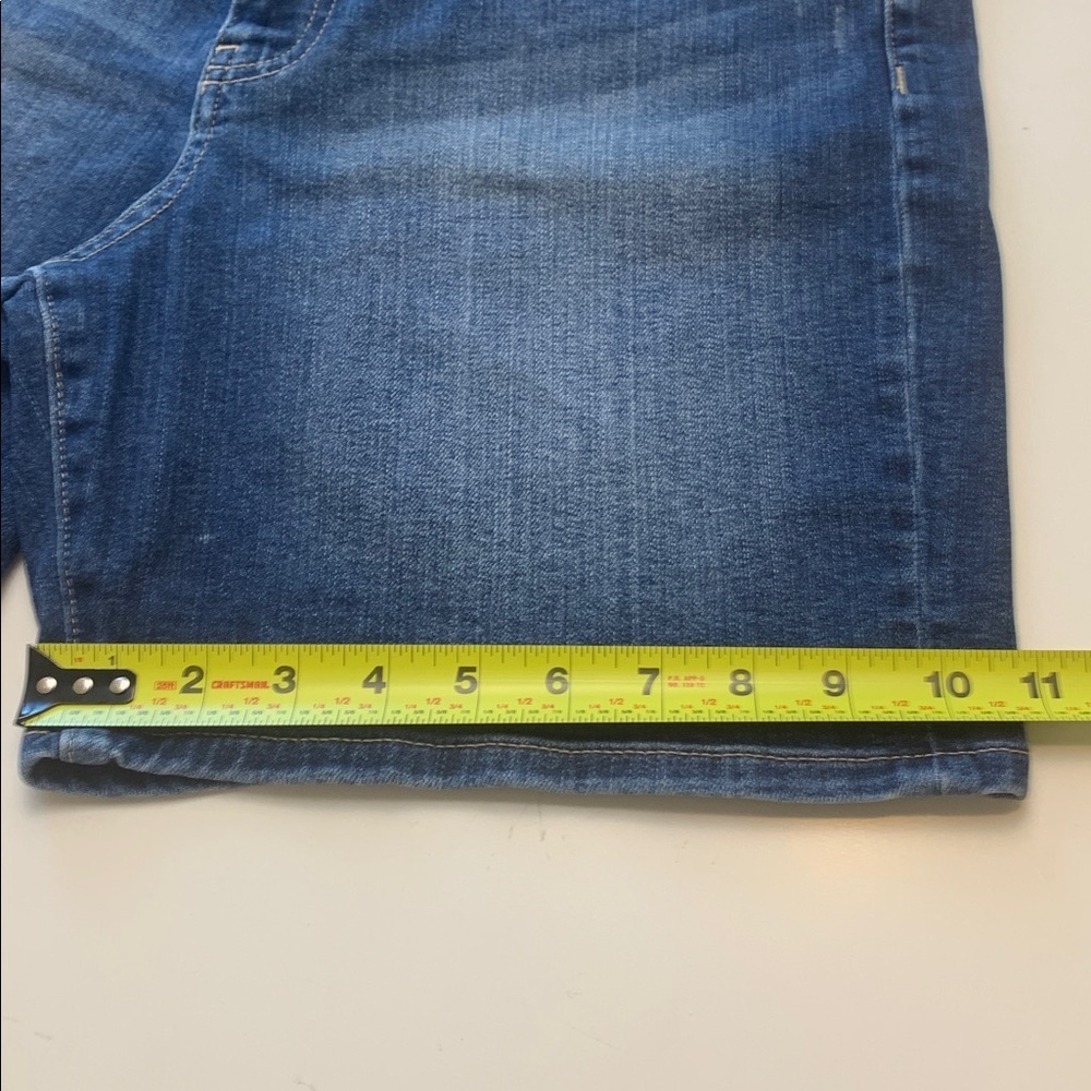 Denver Hayes High-Rise Denim Shorts, Mid Wash, Mid Weight - Picture 8 of 12